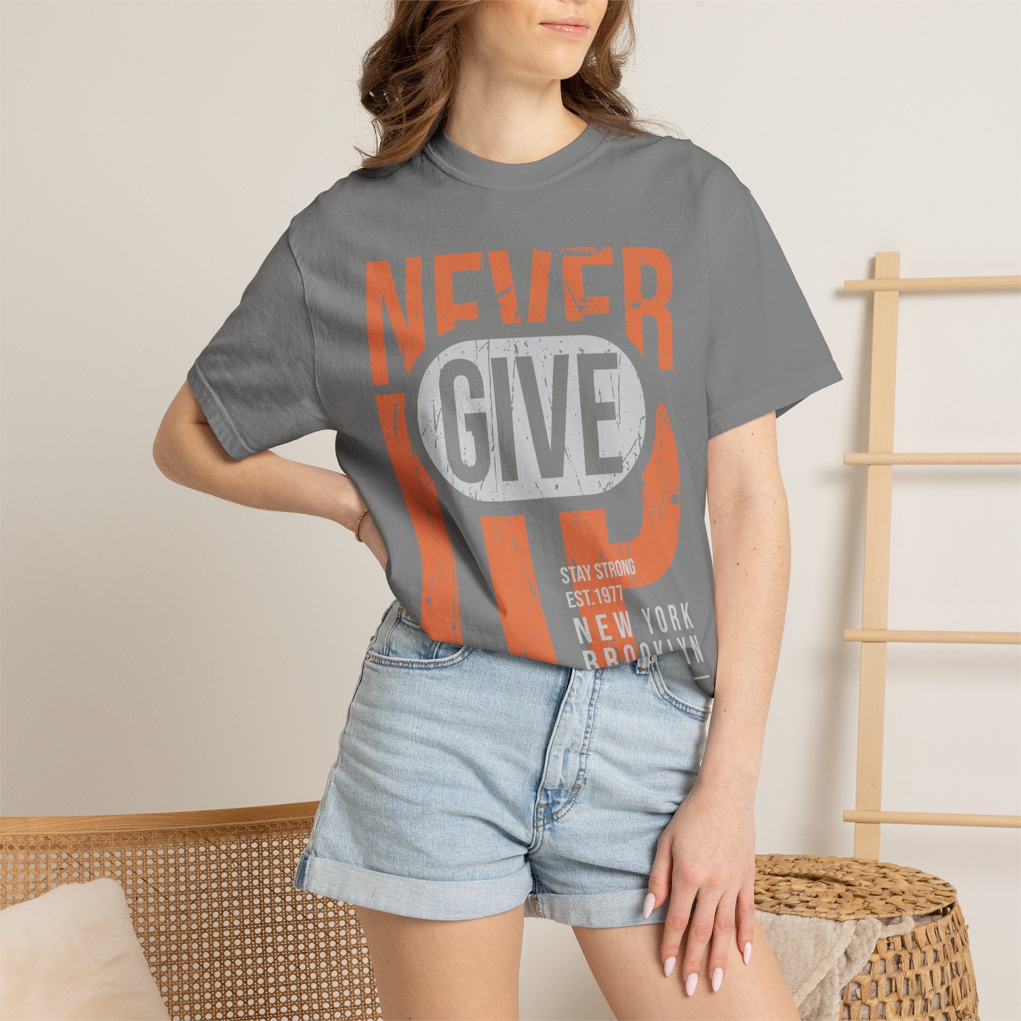 Never Give Up T-Shirt — Motivational Vintage Graphic Tee