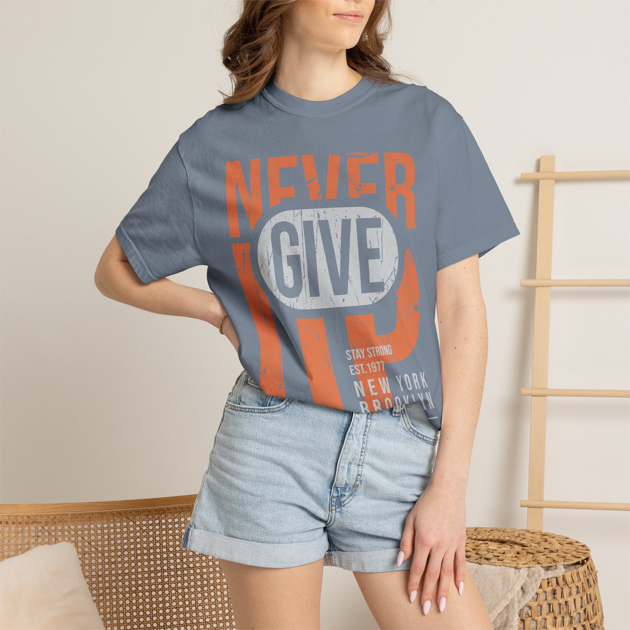Never Give Up T-Shirt — Motivational Vintage Graphic Tee
