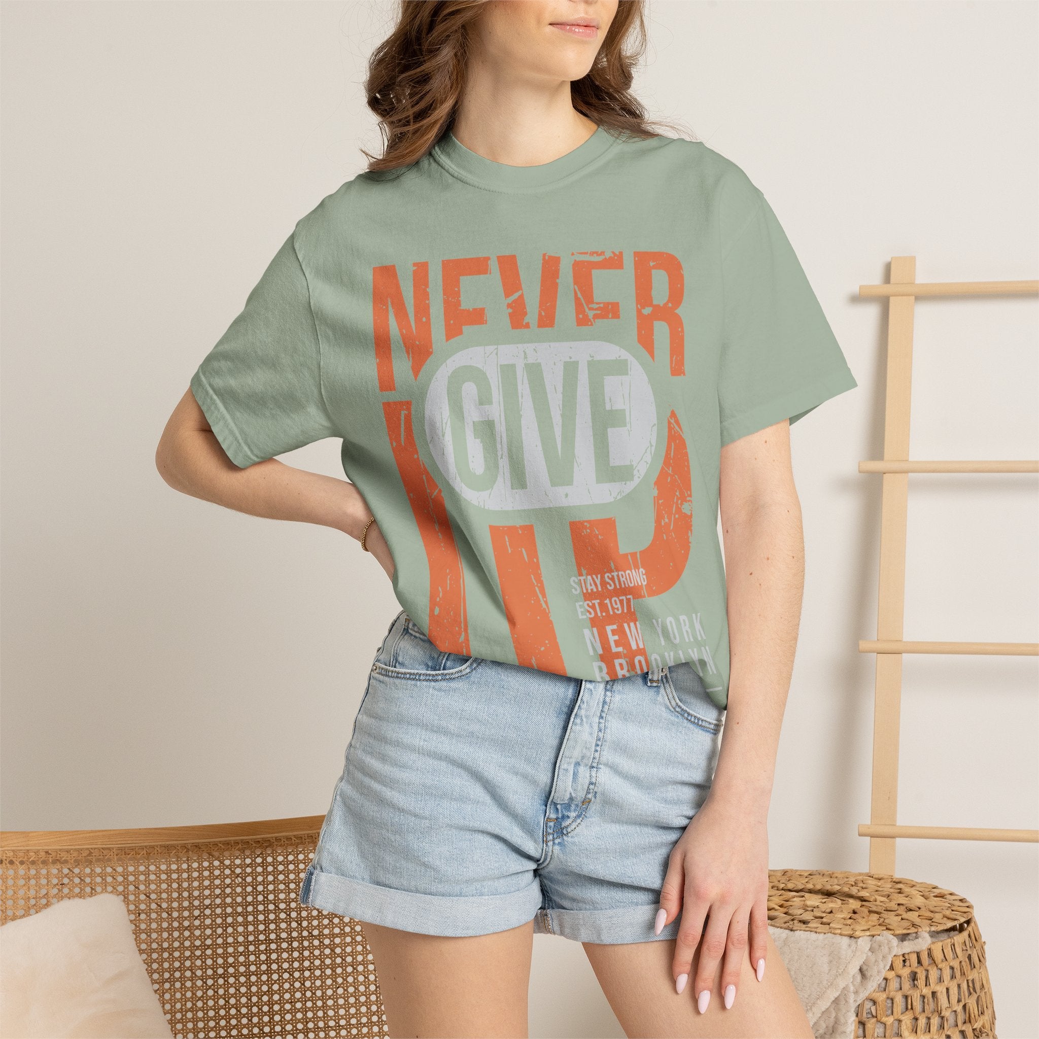 Never Give Up T-Shirt — Motivational Vintage Graphic Tee